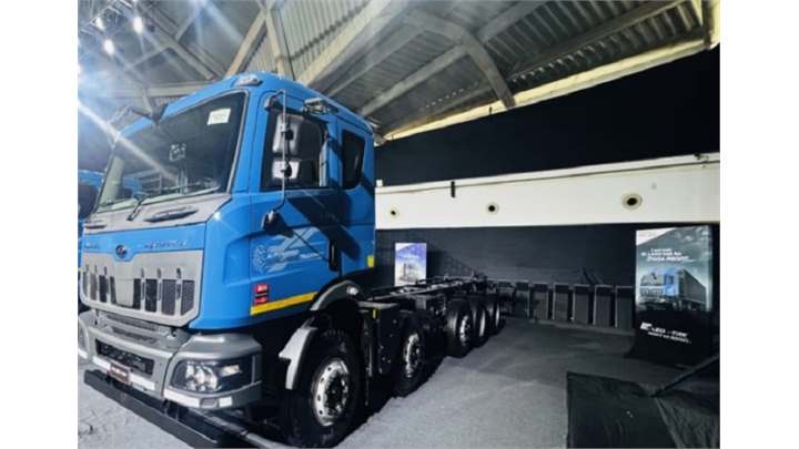 Mahindra Blazo i-TRK 44 Trucks